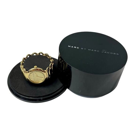 MARC BY MARC JACOBS Stainless Steel Gold Tone Chain Link Bracelet Watch - Picture 1 of 9